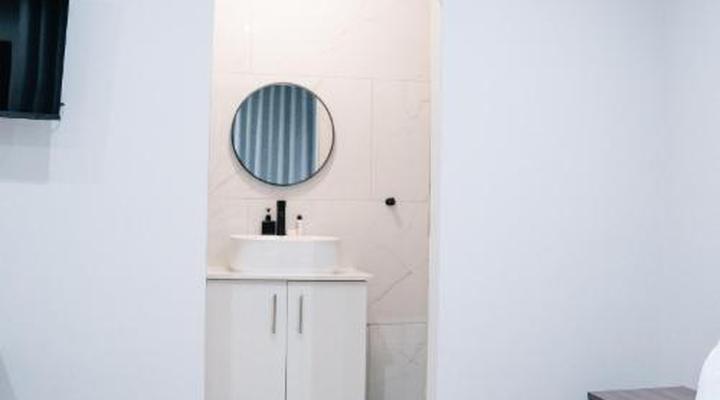 Bokwe Guesthouse - Gordons Bay