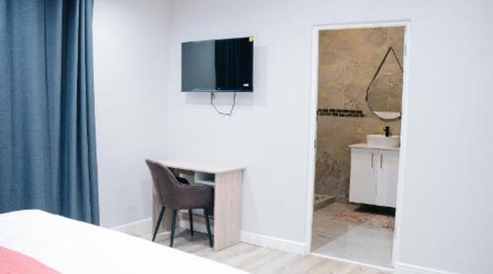 Bokwe Guesthouse - Gordons Bay