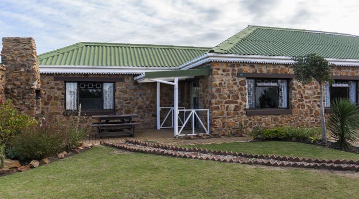 Mentors Country Estate