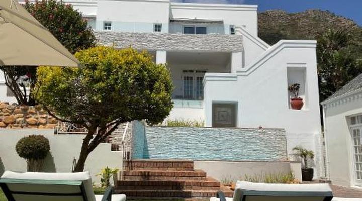 Manor on the Bay Loadshedding-free Guesthouse