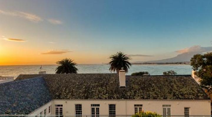 Manor on the Bay Loadshedding-free Guesthouse
