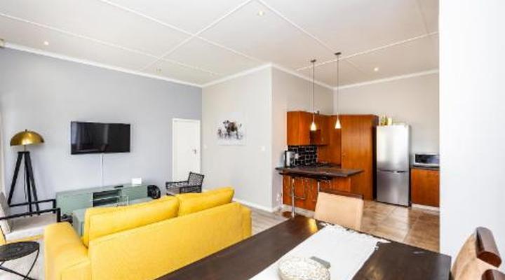 Modern Executive Unit