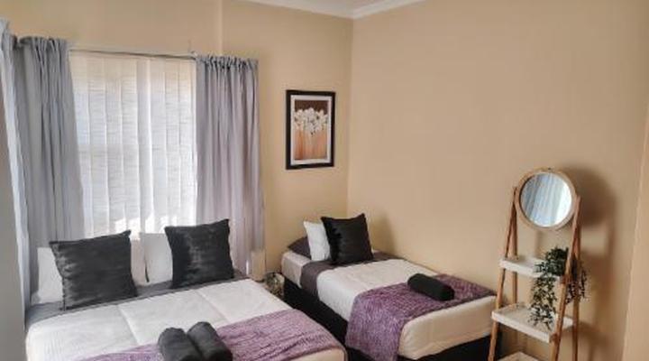 54 on 7th Newton Park