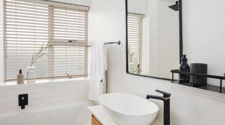 Big Bay Beach Club 208