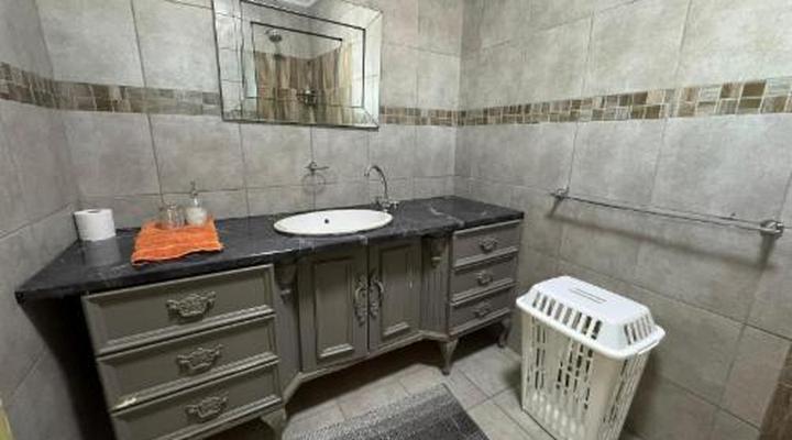 Merwenstein Guest Farm