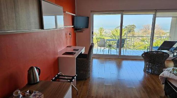 Somerset Hill Guesthouse