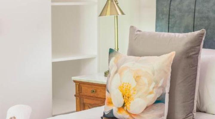 Rozenburg Guest House