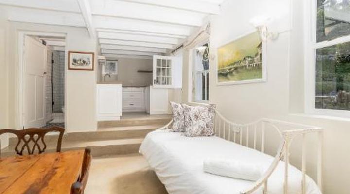 Nantes-Vue Guest House