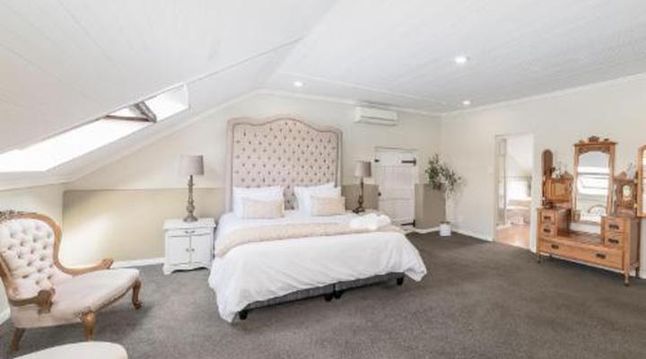 Nantes-Vue Guest House