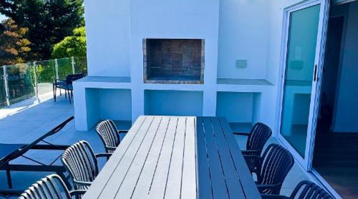 Peach On Beach Boutique Apartments