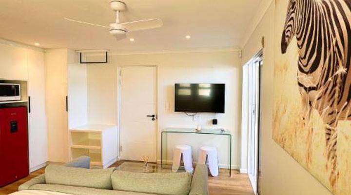 Peach On Beach Boutique Apartments