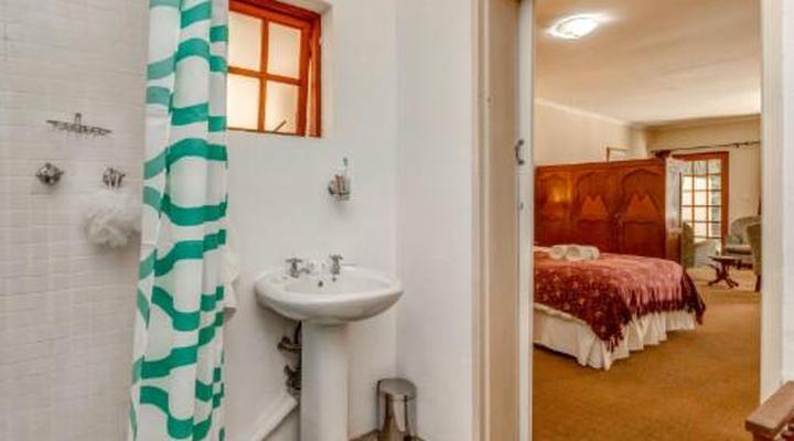 Dennis Road Guesthouse