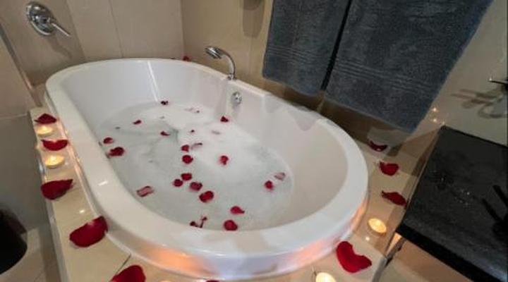 Point Waterfront Apartment by The Raz