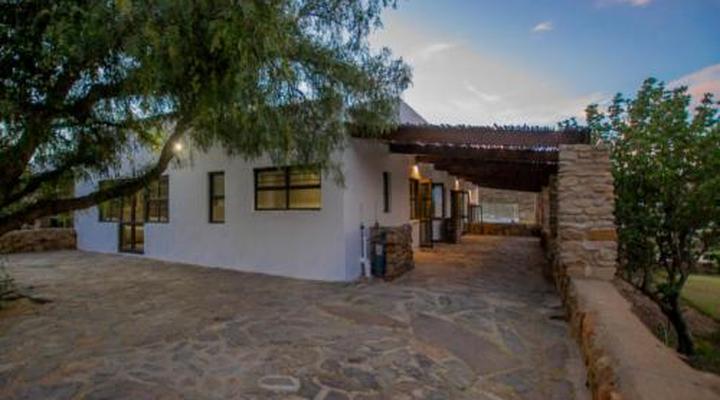 Desert Wind Private Guest and Game Farm