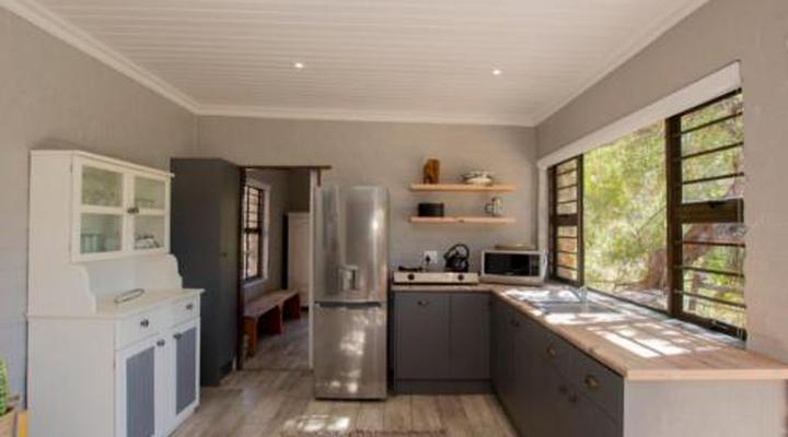 Desert Wind Private Guest and Game Farm