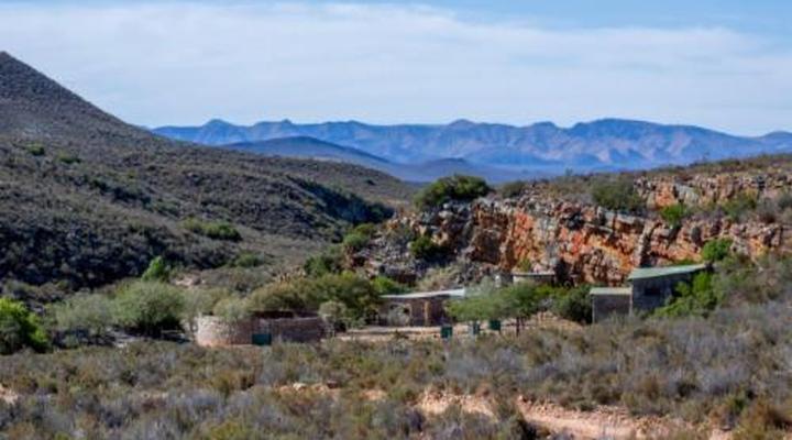 Desert Wind Private Guest and Game Farm