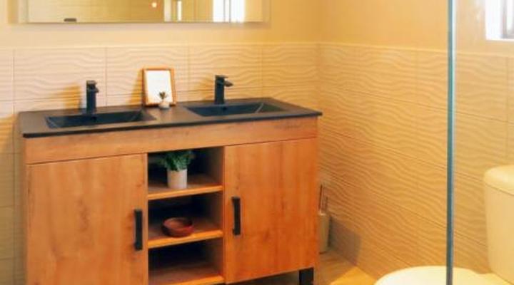 Desert Wind Private Guest and Game Farm