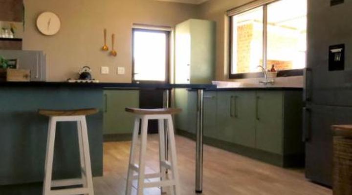 Desert Wind Private Guest and Game Farm