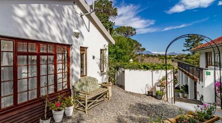 Villa Helderberg Guest House