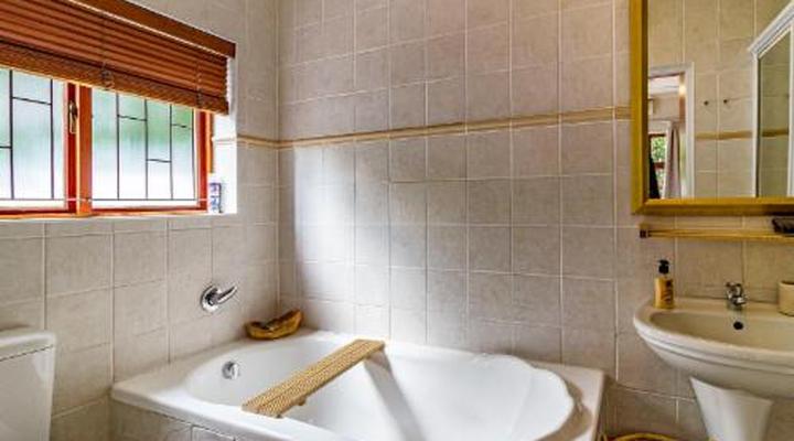 Villa Helderberg Guest House