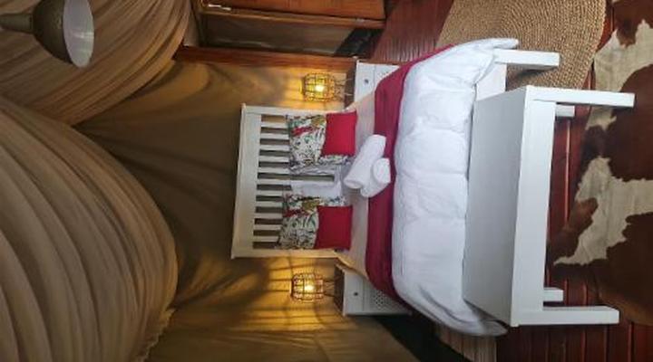 Kingfisher Lakeside Retreat