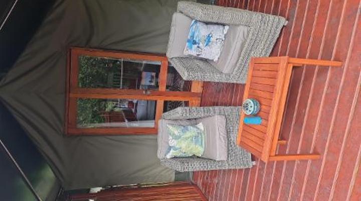 Kingfisher Lakeside Retreat