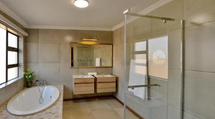 R'new at Vaal Estate