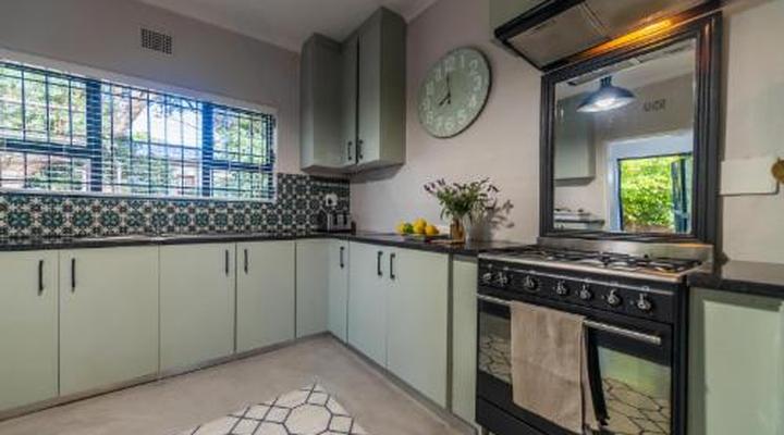 5 Konings Guesthouse