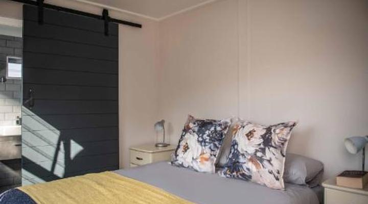 Stayatdestraadt Red Fin Cottage and Middeldeur Campsite