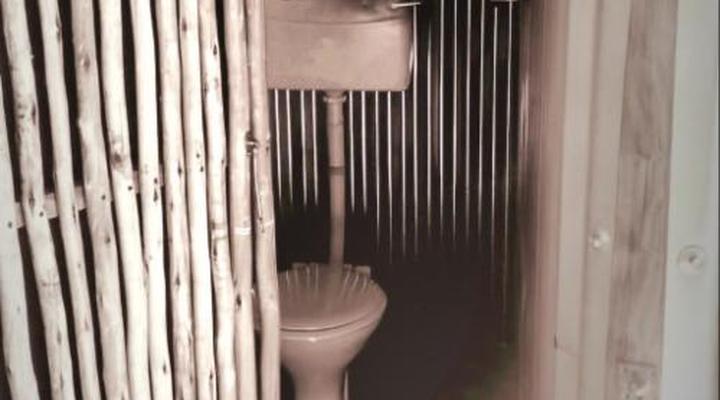 Stayatdestraadt Red Fin Cottage and Middeldeur Campsite