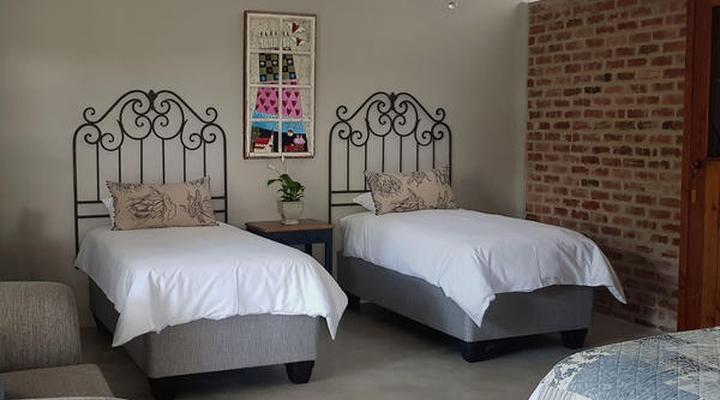  Dancing River Guesthouse