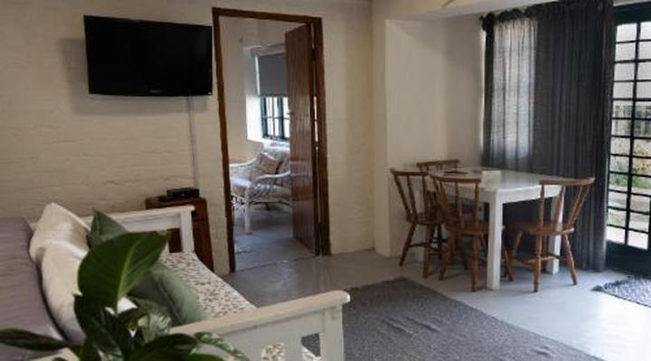 Koo Karoo Guest Lodge