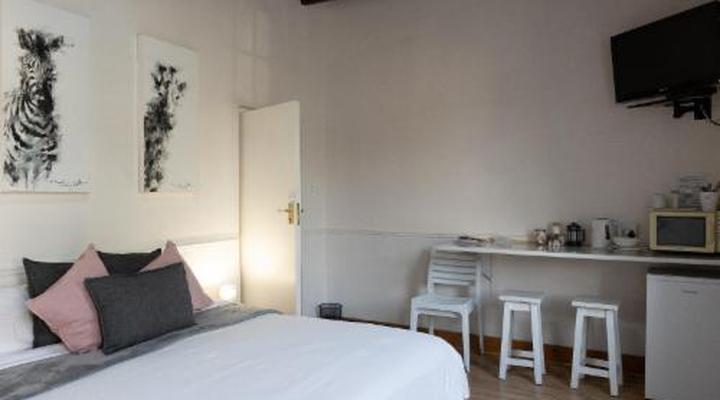 Koo Karoo Guest Lodge