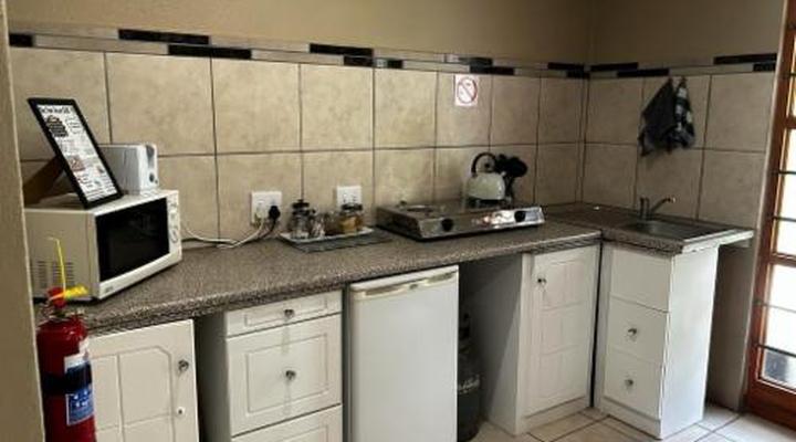 The Tree House Bed & Breakfast