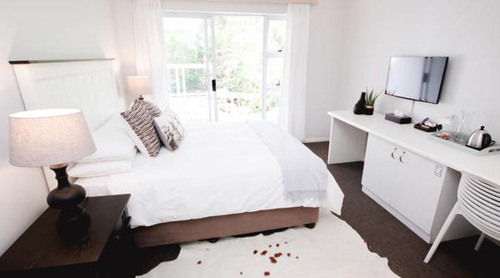 Leopard Tree Bed & Breakfast