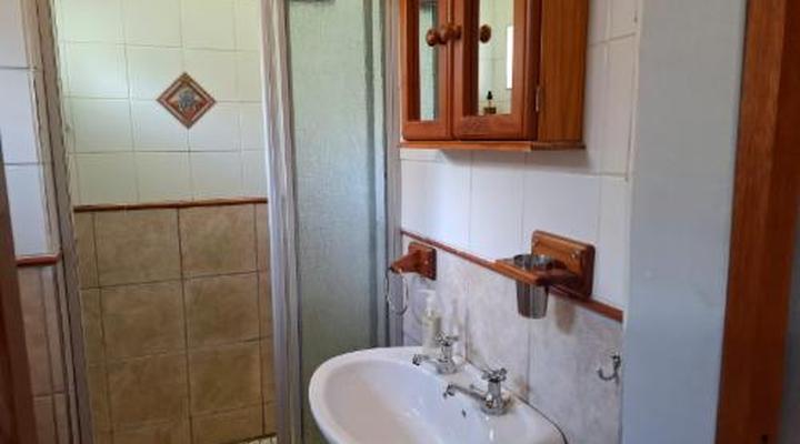 Cedar Lodge Guest House