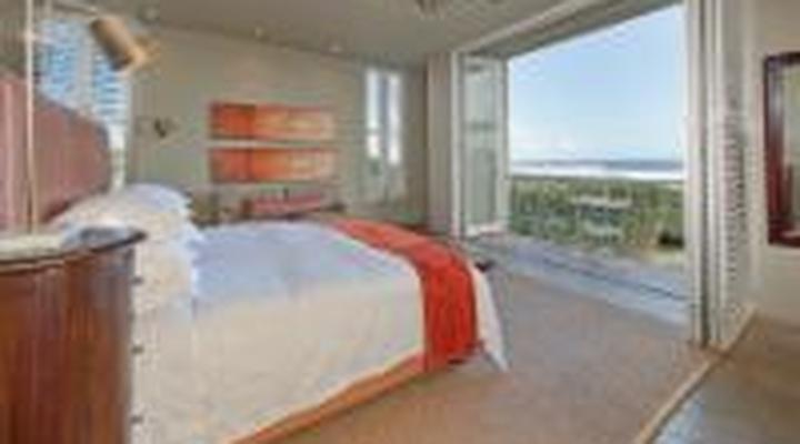 Mosselberg On Grotto Beach