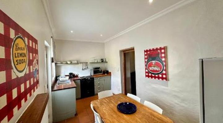 Oewerzicht Tented River Lodge & Farm Cottages