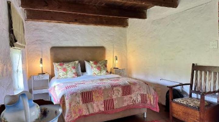 Oewerzicht Tented River Lodge & Farm Cottages