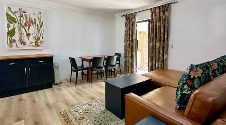 Oewerzicht Tented River Lodge & Farm Cottages