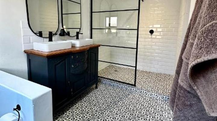 Oewerzicht Tented River Lodge & Farm Cottages