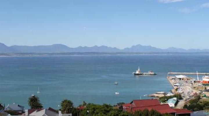 Aquamarine Guest House