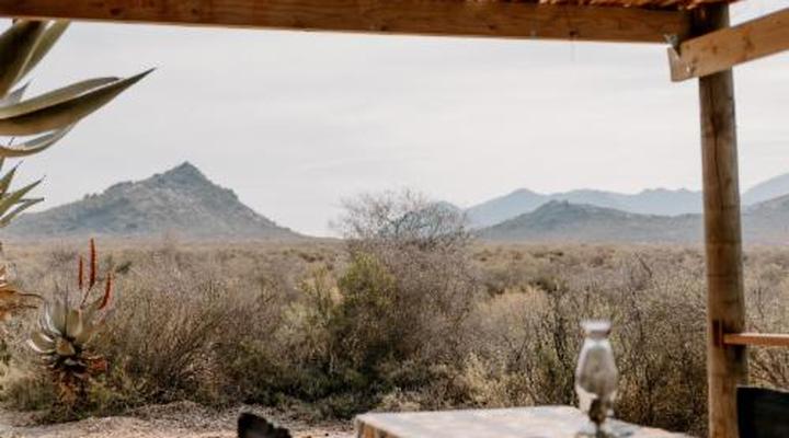 Chandelier Game Lodge & Ostrich Show Farm
