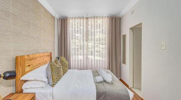 Illovo Luxury 1-Bed Apartment