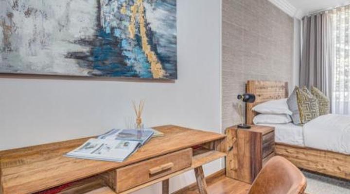 Illovo Luxury 1-Bed Apartment