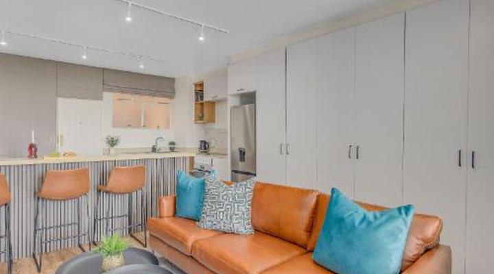 Illovo Luxury 1-Bed Apartment