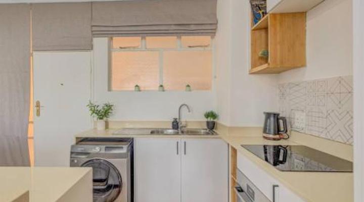 Illovo Luxury 1-Bed Apartment