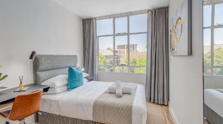 Illovo Luxury 1-Bed Apartment