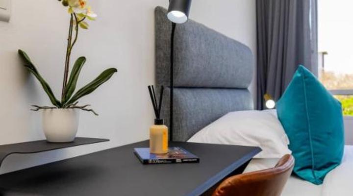 Illovo Luxury 1-Bed Apartment