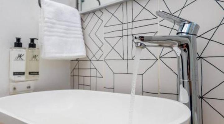 Illovo Luxury 1-Bed Apartment